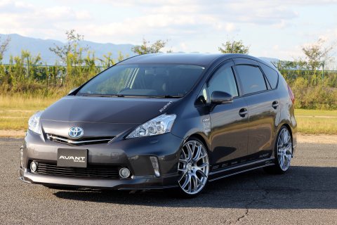 ZVW40.41W PRIUS α【前期】