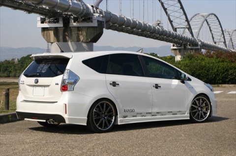 ZVW40.41W PRIUS α【前期】