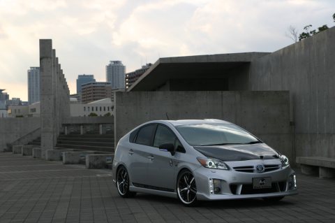 ZVW30 PRIUS【前期】