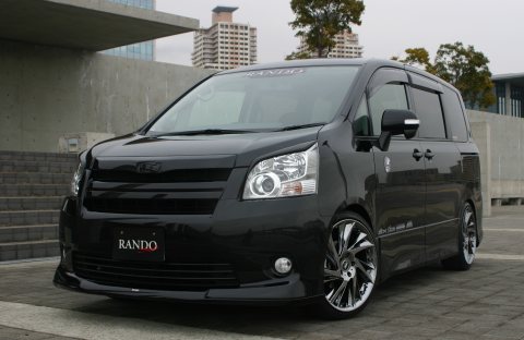 ZRR70/75W Noah Si・S